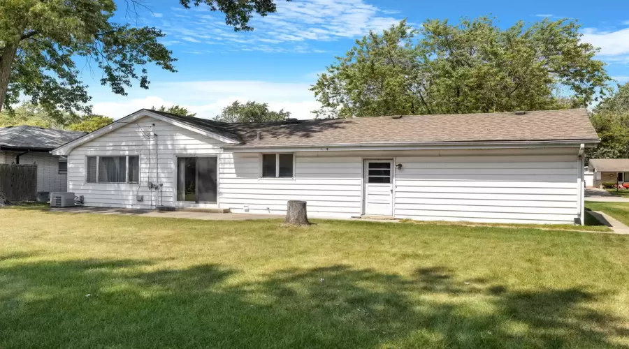 613 Katherine Street, Lockport, Illinois 60441, 3 Bedrooms Bedrooms, ,2 BathroomsBathrooms,Residential,For Sale,Katherine,MRD12148021