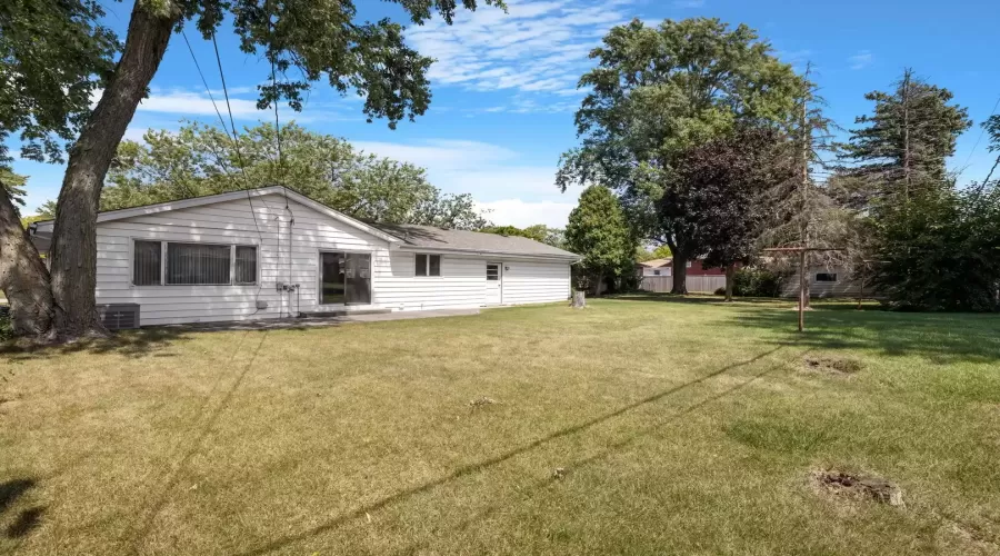 613 Katherine Street, Lockport, Illinois 60441, 3 Bedrooms Bedrooms, ,2 BathroomsBathrooms,Residential,For Sale,Katherine,MRD12148021