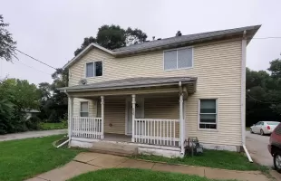 830 Richards Street, Joliet, Illinois 60433, 2 Bedrooms Bedrooms, ,1 BathroomBathrooms,Residential Lease,For Rent,Richards,MRD12150979