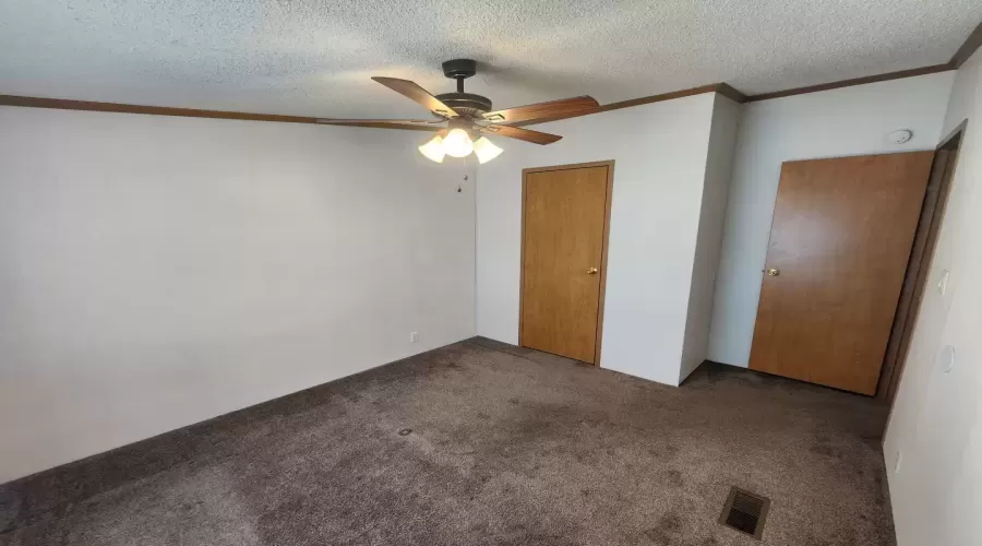 22711 Ravisloe Lane, Frankfort, Illinois 60423, 2 Bedrooms Bedrooms, ,2 BathroomsBathrooms,Manufactured In Park,For Sale,Ravisloe,MRD12149477