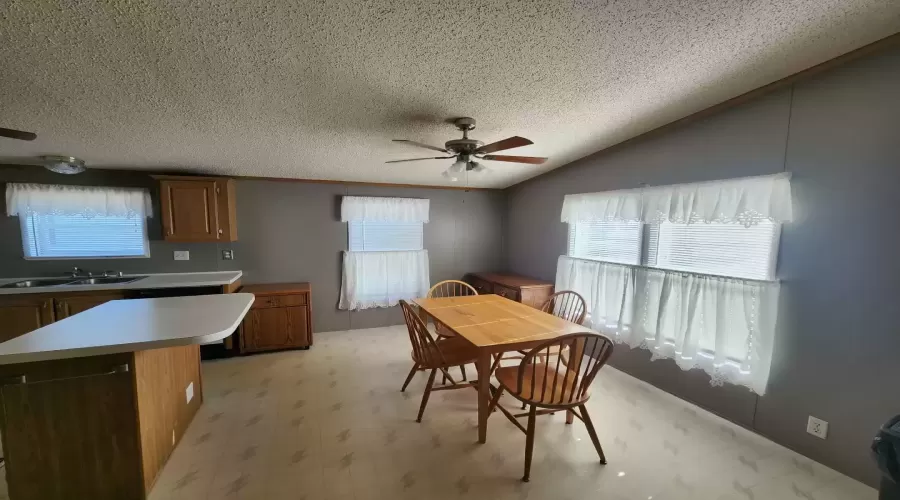 22711 Ravisloe Lane, Frankfort, Illinois 60423, 2 Bedrooms Bedrooms, ,2 BathroomsBathrooms,Manufactured In Park,For Sale,Ravisloe,MRD12149477