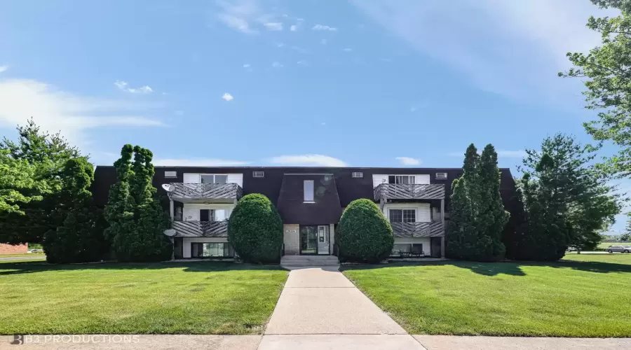 20206 S FRANKFORT SQUARE Road, Frankfort, Illinois 60423, 2 Bedrooms Bedrooms, ,1 BathroomBathrooms,Residential Lease,For Rent,S FRANKFORT SQUARE,MRD12152614