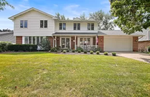 8329 Legend Lane, Orland Park, Illinois 60462, 4 Bedrooms Bedrooms, ,3 BathroomsBathrooms,Residential,For Sale,Legend,MRD12152475