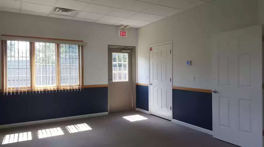 EXECUTIVE OFFICE SPACE IN RIDGEFIELD COMMONS