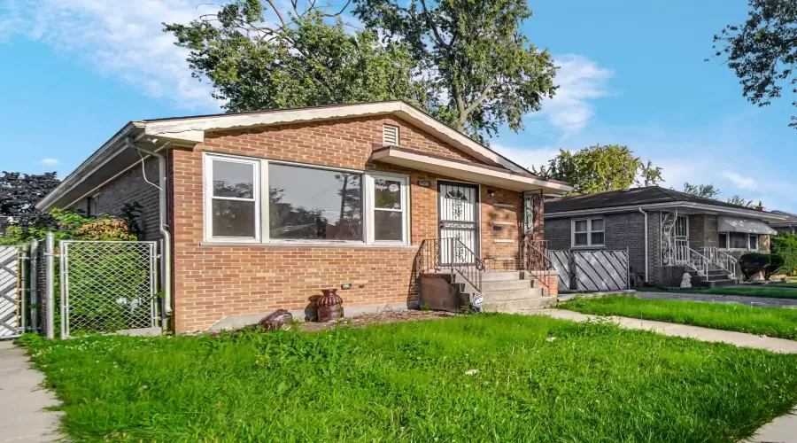 15123 Grant Street, Dolton, Illinois 60419, 3 Bedrooms Bedrooms, ,2 BathroomsBathrooms,Residential Lease,For Rent,Grant,MRD12153769