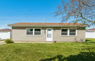 19338 Beechnut Drive, Mokena, Illinois 60448, 3 Bedrooms Bedrooms, ,1 BathroomBathrooms,Residential Lease,For Rent,Beechnut,MRD12154235