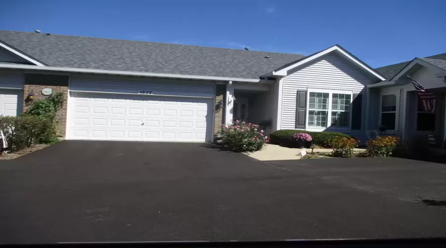 1577 Ludington Circle, Romeoville, Illinois 60446, 2 Bedrooms Bedrooms, ,2 BathroomsBathrooms,Residential,For Sale,Ludington,MRD12155940