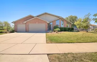 19330 Fane Court, Tinley Park, Illinois 60487, 3 Bedrooms Bedrooms, ,4 BathroomsBathrooms,Residential,For Sale,Fane,MRD12152861