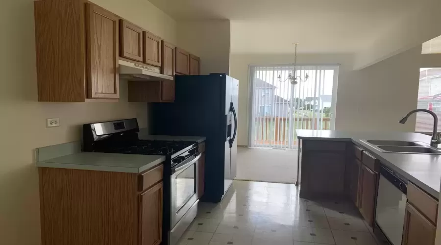 506 Le Moyne Avenue, Romeoville, Illinois 60446, 3 Bedrooms Bedrooms, ,3 BathroomsBathrooms,Residential Lease,For Rent,Le Moyne,MRD12156764