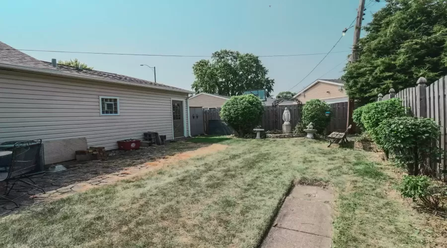 202 Belmont Drive, Romeoville, Illinois 60446, 3 Bedrooms Bedrooms, ,2 BathroomsBathrooms,Residential,For Sale,Belmont,MRD12108417