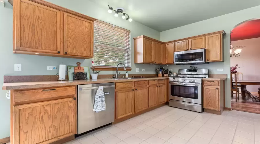 Stainless appliances and plenty of counter space