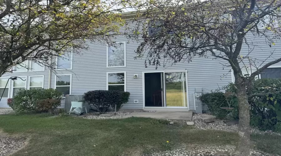 16446 Newcastle Way, Lockport, Illinois 60441, 2 Bedrooms Bedrooms, ,3 BathroomsBathrooms,Residential Lease,For Rent,Newcastle,MRD12163525