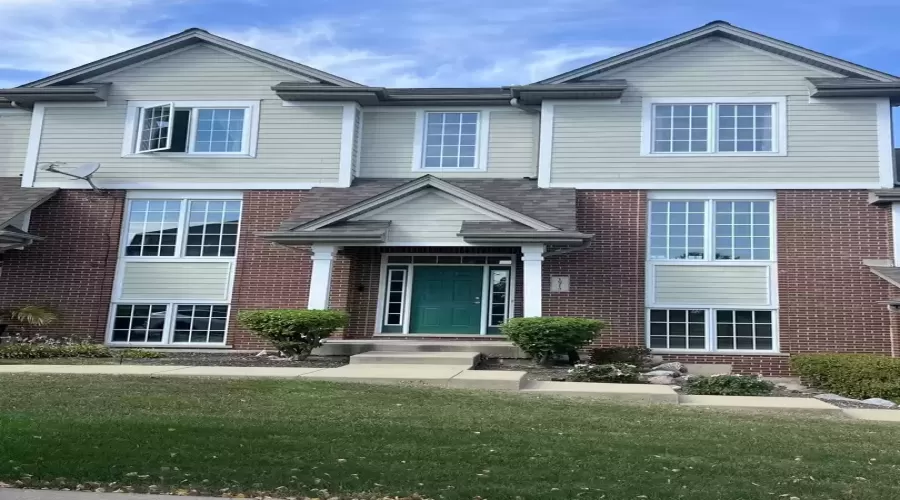 10713 GABRIELLE Lane, Orland Park, Illinois 60462, 2 Bedrooms Bedrooms, ,3 BathroomsBathrooms,Residential Lease,For Rent,GABRIELLE,MRD12168135