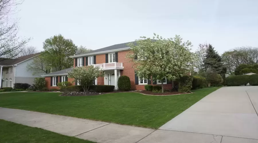 14439 Wooded Path Lane, Orland Park, Illinois 60462, 4 Bedrooms Bedrooms, ,3 BathroomsBathrooms,Residential,For Sale,Wooded Path,MRD12167823