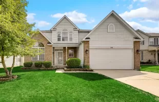 318 Columbine Court, Romeoville, Illinois 60446, 4 Bedrooms Bedrooms, ,3 BathroomsBathrooms,Residential,For Sale,Columbine,MRD12168720