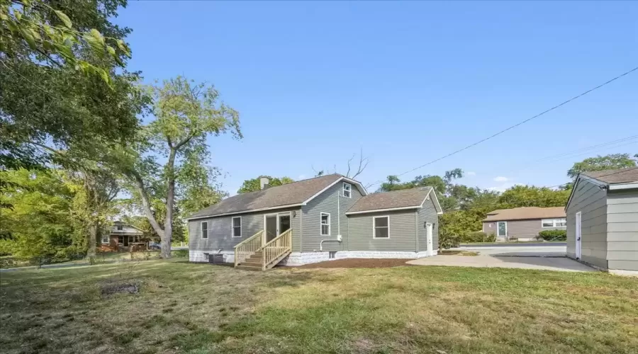 112 Hughes Avenue, Lockport, Illinois 60441, 3 Bedrooms Bedrooms, ,1 BathroomBathrooms,Residential,For Sale,Hughes,MRD12168874