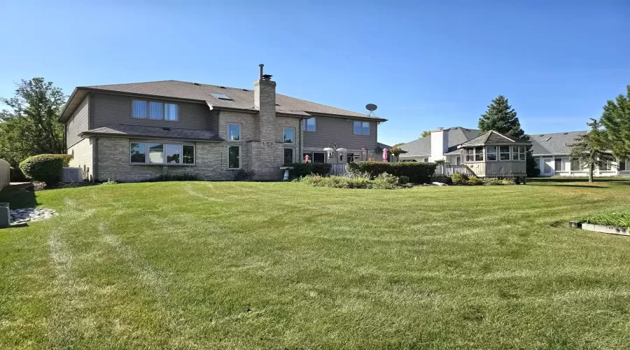 8824 Golden Pheasant Drive, Tinley Park, Illinois 60487, 5 Bedrooms Bedrooms, ,6 BathroomsBathrooms,Residential,For Sale,Golden Pheasant,MRD12168680