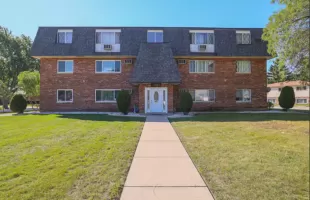 17227 71st Court, Tinley Park, Illinois 60477, 2 Bedrooms Bedrooms, ,1 BathroomBathrooms,Residential,For Sale,71st,MRD12172806