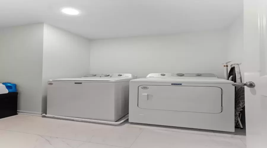 Upper level laundry