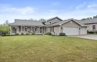 7613 Dove Drive, Schererville, Indiana, 4 Bedrooms Bedrooms, ,3 BathroomsBathrooms,Residential,For Sale,Dove,NRA810740