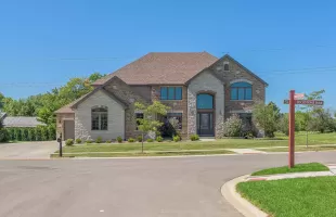 22324 Ledgestone Way, Frankfort, Illinois 60423, 5 Bedrooms Bedrooms, ,5 BathroomsBathrooms,Residential,For Sale,Ledgestone,MRD12176348