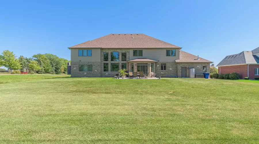 22324 Ledgestone Way, Frankfort, Illinois 60423, 5 Bedrooms Bedrooms, ,5 BathroomsBathrooms,Residential,For Sale,Ledgestone,MRD12176348