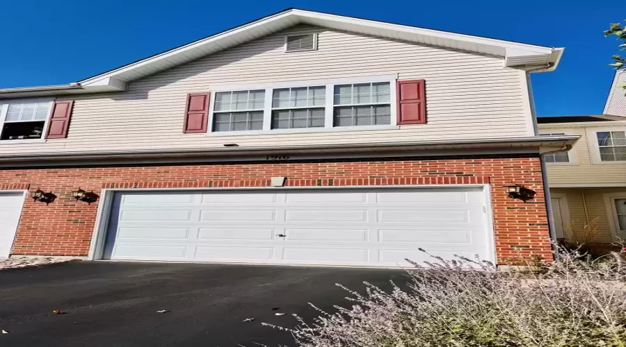 1916 Cobblestone Road, Romeoville, Illinois 60446, 2 Bedrooms Bedrooms, ,3 BathroomsBathrooms,Residential Lease,For Rent,Cobblestone,MRD12178094