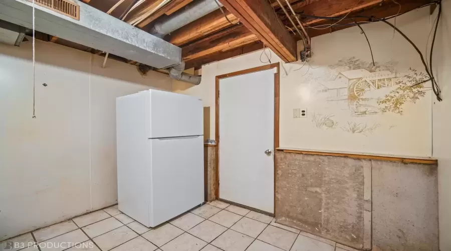 Mud room off garage