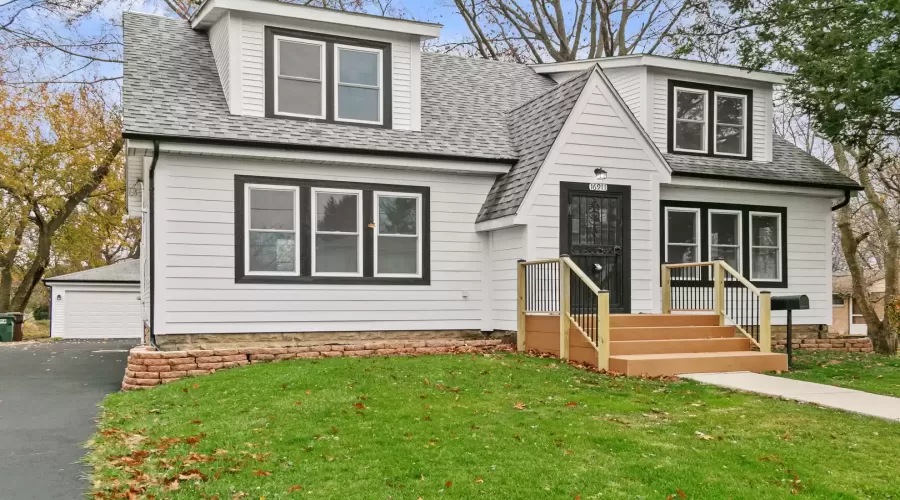 16911 New England Avenue, Tinley Park, Illinois 60477, 3 Bedrooms Bedrooms, ,3 BathroomsBathrooms,Residential,For Sale,New England,MRD12177807