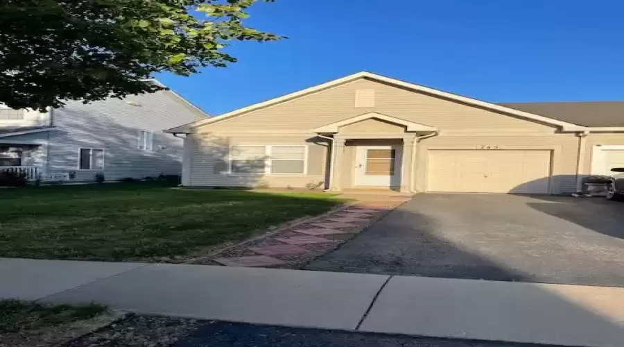 745 Zachary Drive, Romeoville, Illinois 60441, 2 Bedrooms Bedrooms, ,2 BathroomsBathrooms,Residential,For Sale,Zachary,MRD12183855