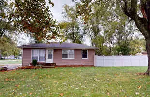 43 66th Place, Merrillville, Indiana, 3 Bedrooms Bedrooms, ,1 BathroomBathrooms,Residential Lease,For Rent,66th,NRA811655