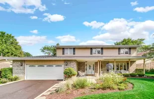 8224 138th Place, Orland Park, Illinois 60462, 4 Bedrooms Bedrooms, ,3 BathroomsBathrooms,Residential,For Sale,138th,MRD12182438