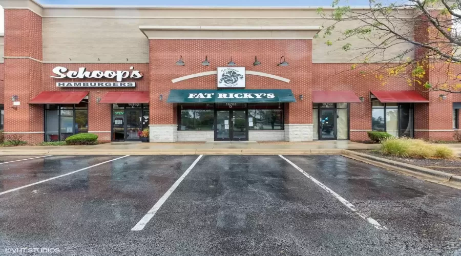 16703 Harlem Avenue, Tinley Park, Illinois 60477, ,Commercial Lease,For Rent,Harlem,MRD12191917