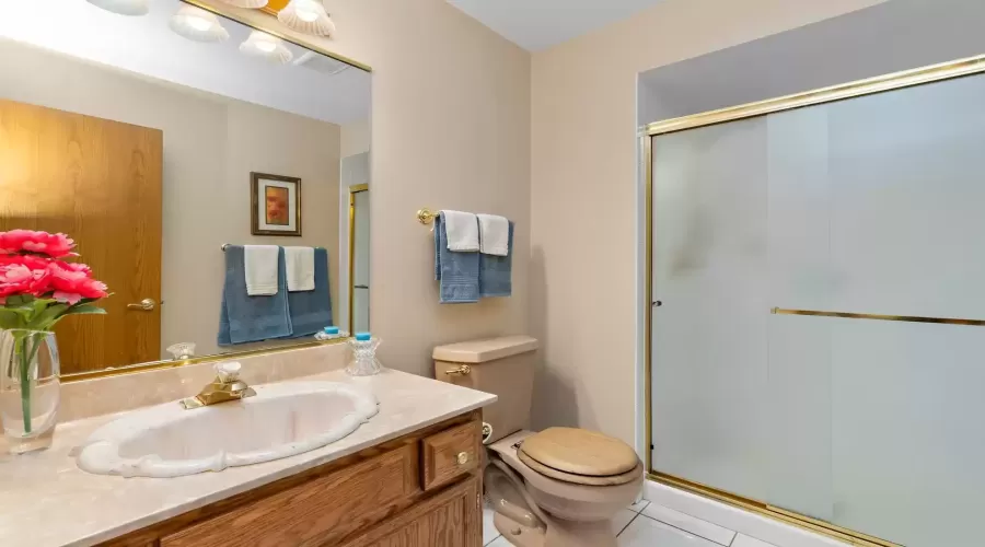 18035 Arthur Drive, Orland Park, Illinois 60467, 3 Bedrooms Bedrooms, ,4 BathroomsBathrooms,Residential,For Sale,Arthur,MRD12192934