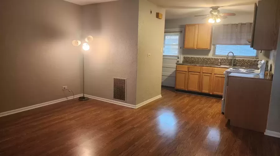 1700 Campbell Street, Joliet, Illinois 60435, 2 Bedrooms Bedrooms, ,1 BathroomBathrooms,Residential Lease,For Rent,Campbell,MRD12194684