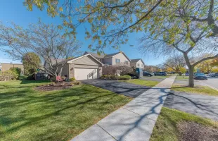 19701 Cambridge Drive, Mokena, Illinois 60448, 2 Bedrooms Bedrooms, ,3 BathroomsBathrooms,Residential,For Sale,Cambridge,MRD12199038