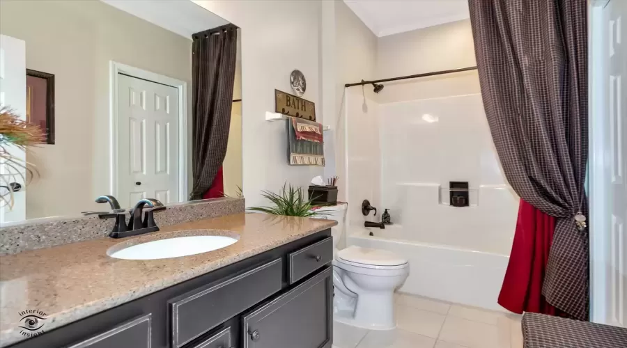 2nd FULL BATHROOM