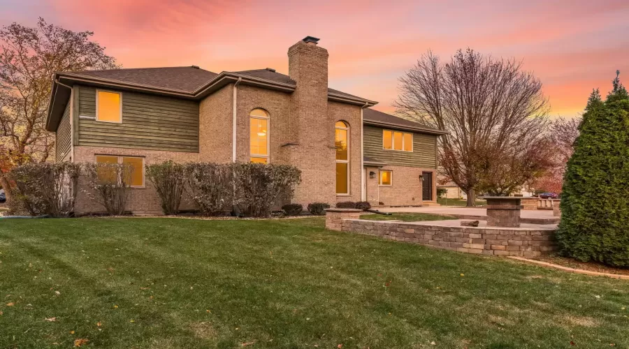 16800 Mallow Ridge Drive, Orland Park, Illinois 60467, 4 Bedrooms Bedrooms, ,3 BathroomsBathrooms,Residential,For Sale,Mallow Ridge,MRD12177929