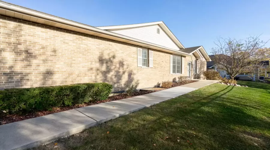 10531 Thornham Lane, Mokena, Illinois 60448, 3 Bedrooms Bedrooms, ,3 BathroomsBathrooms,Residential,For Sale,Thornham,MRD11892482