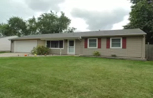 642 Oxbow Road, Valparaiso, Indiana, 3 Bedrooms Bedrooms, ,1 BathroomBathrooms,Residential,For Sale,Oxbow,NRA810926