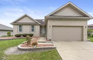 1087 Capitol Drive, Hobart, Indiana, 3 Bedrooms Bedrooms, ,3 BathroomsBathrooms,Residential,For Sale,Capitol,NRA811203