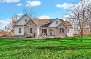 299 County Line Road, Hobart, Indiana, 4 Bedrooms Bedrooms, ,4 BathroomsBathrooms,Residential,For Sale,County Line,NRA813489