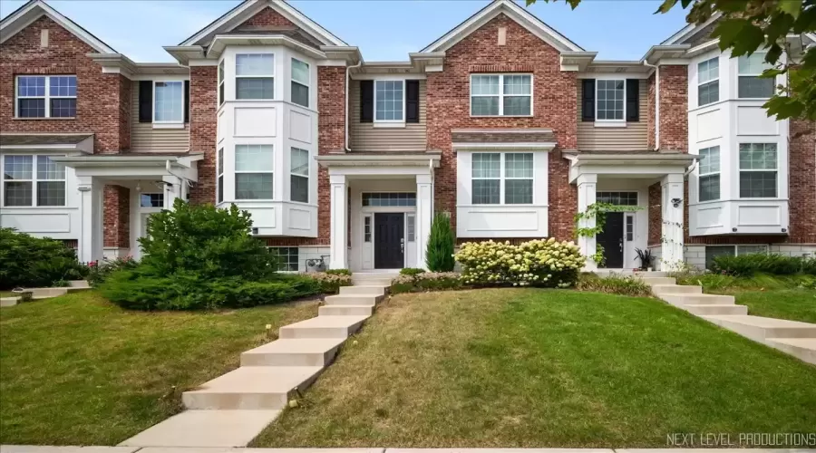 1913 Continental Avenue, Naperville, Illinois 60563, 3 Bedrooms Bedrooms, ,3 BathroomsBathrooms,Residential Lease,For Rent,Continental,MRD12212665