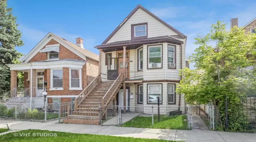 2737 Karlov Avenue, Chicago, Illinois 60623, 7 Bedrooms Bedrooms, ,3 BathroomsBathrooms,Residential Income,For Sale,Karlov,MRD12050998