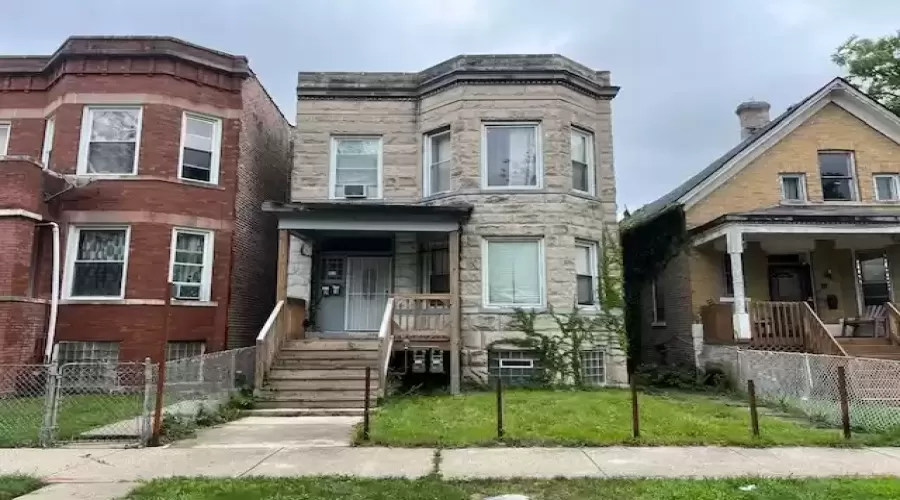 5621 Carpenter Street, Chicago, Illinois 60621, 3 Bedrooms Bedrooms, ,2 BathroomsBathrooms,Residential Income,For Sale,Carpenter,MRD12140947