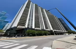 400 Randolph Street, Chicago, Illinois 60601, 1 Bedroom Bedrooms, ,1 BathroomBathrooms,Residential,For Sale,Randolph,MRD12150294