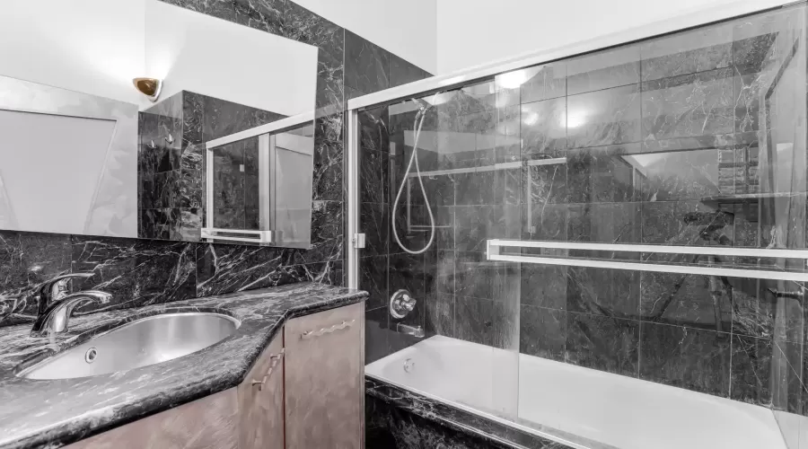 1000 Washington Boulevard, Chicago, Illinois 60607, 1 Bedroom Bedrooms, ,1 BathroomBathrooms,Residential Lease,For Rent,Washington,MRD12114120