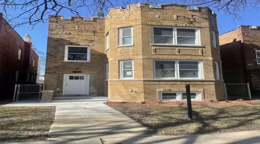 7820 Champlain Avenue, Chicago, Illinois 60619, 8 Bedrooms Bedrooms, ,3 BathroomsBathrooms,Residential Income,For Sale,Champlain,MRD12168372