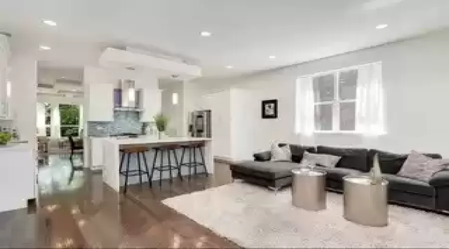 5032 Michigan Avenue, Chicago, Illinois 60615, 5 Bedrooms Bedrooms, ,4 BathroomsBathrooms,Residential,For Sale,Michigan,MRD12188963