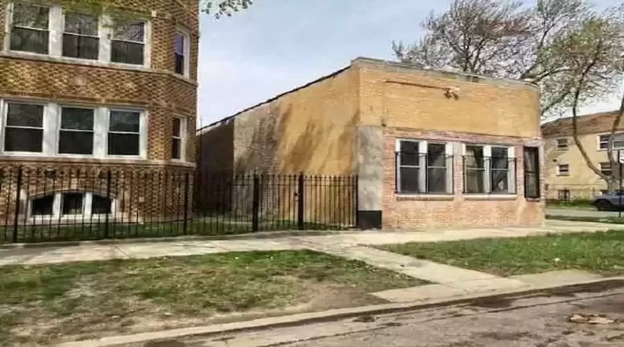 7200 Campbell Avenue, Chicago, Illinois 60629, 4 Bedrooms Bedrooms, ,3 BathroomsBathrooms,Residential,For Sale,Campbell,MRD11879250